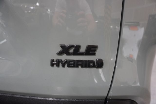 2020 Toyota RAV4 Hybrid XLE AWD - 22943271 - 13