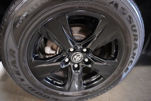 2020 Toyota RAV4 Hybrid XLE AWD - 22943271 - 15