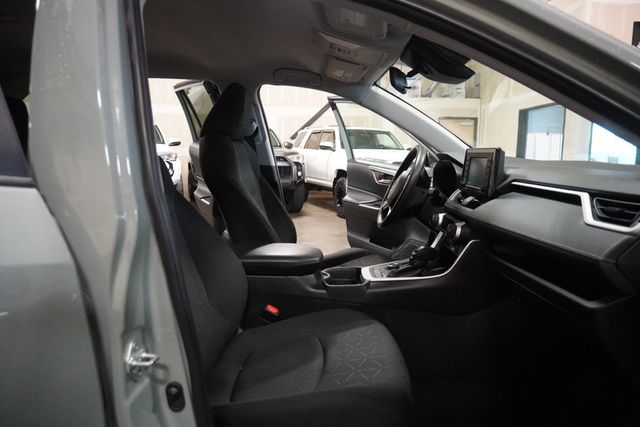 2020 Toyota RAV4 Hybrid XLE AWD - 22943271 - 5
