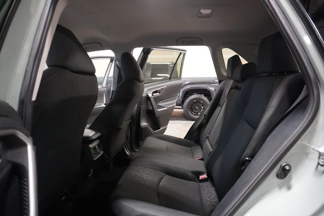 2020 Toyota RAV4 Hybrid XLE AWD - 22943271 - 7