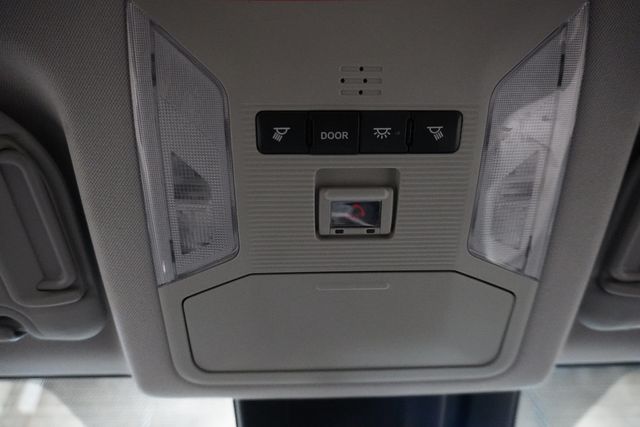 2020 Toyota RAV4 Hybrid XLE AWD - 22988926 - 13