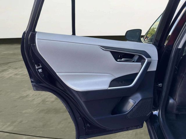 2020 Toyota RAV4 Hybrid XLE AWD - 23038746 - 15