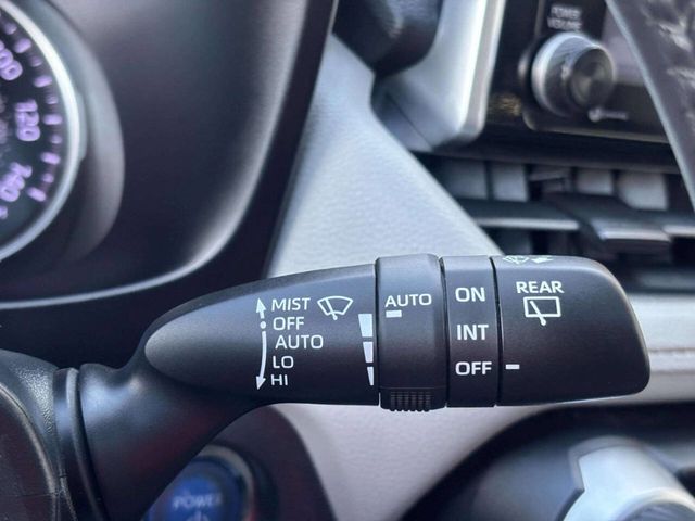 2020 Toyota RAV4 Hybrid XLE AWD - 23038746 - 33