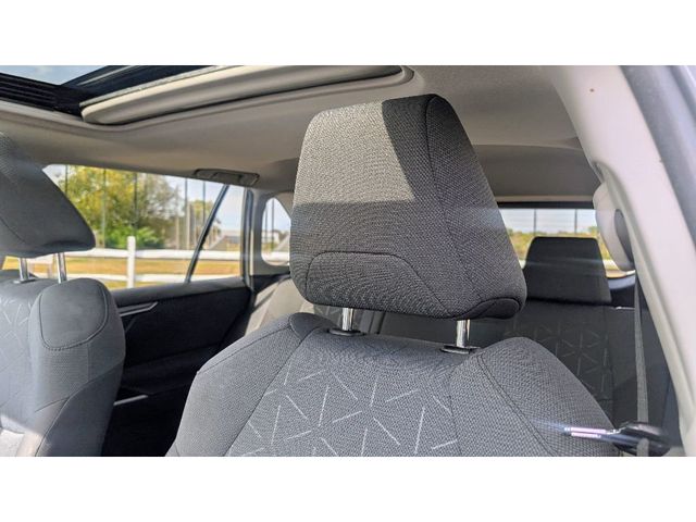 2020 Toyota RAV4 Hybrid XLE AWD - 22929876 - 15