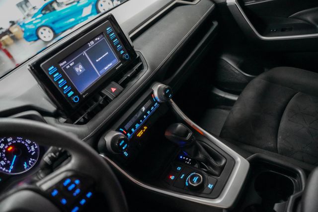 2020 Toyota RAV4 Hybrid XLE AWD - 23099992 - 5