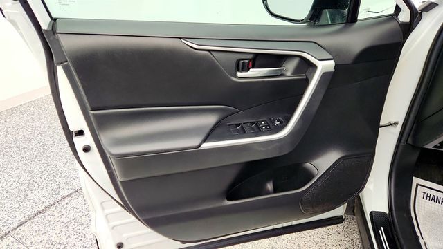 2020 Toyota RAV4 Hybrid XLE AWD with Weather Package - 22962874 - 9