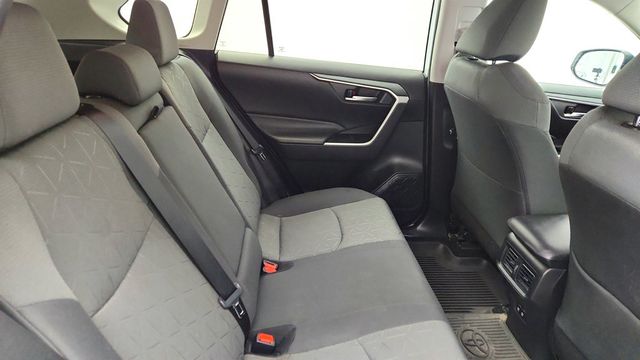 2020 Toyota RAV4 Hybrid XLE AWD with Weather Package - 22962874 - 19