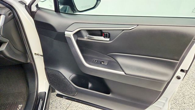 2020 Toyota RAV4 Hybrid XLE AWD with Weather Package - 22962874 - 22