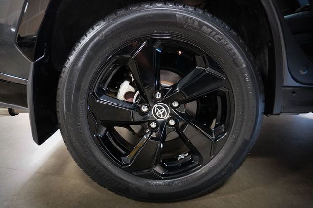 2020 Toyota RAV4 Hybrid XSE AWD - 23072442 - 6