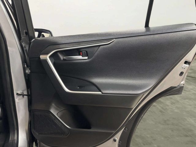 2020 Toyota RAV4 Hybrid XSE AWD - 22984892 - 17