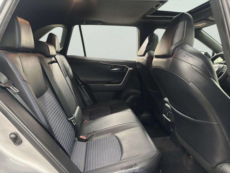 2020 Toyota RAV4 Hybrid XSE AWD - 22984892 - 18
