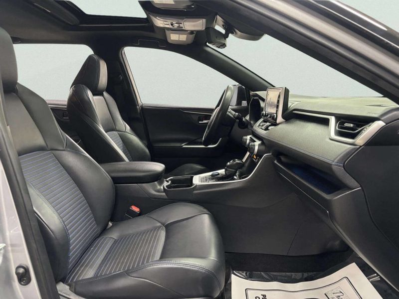 2020 Toyota RAV4 Hybrid XSE AWD - 22984892 - 21