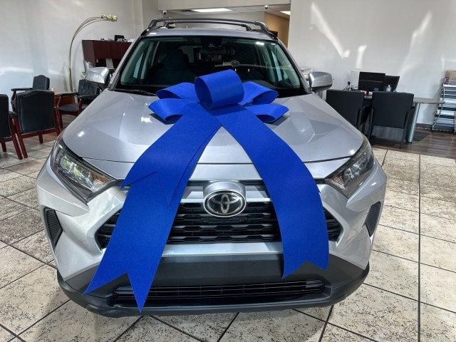 2020 Toyota RAV4 LE AWD - 22604795 - 1