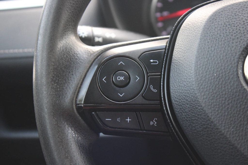 2020 Toyota RAV4 LE FWD - 22905607 - 21