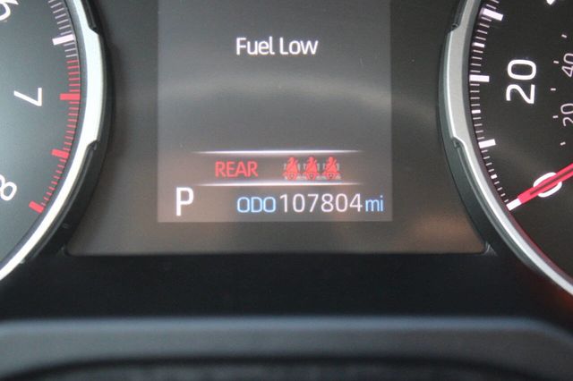 2020 Toyota RAV4 LE FWD - 22905607 - 29