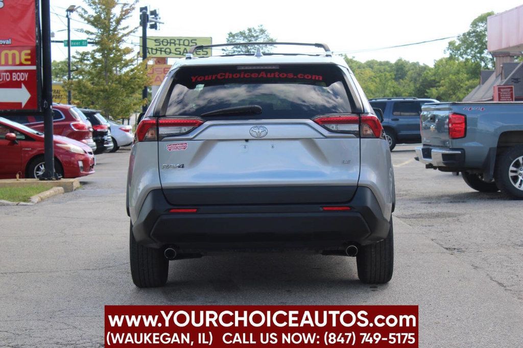 2020 Toyota RAV4 LE FWD - 22905607 - 5