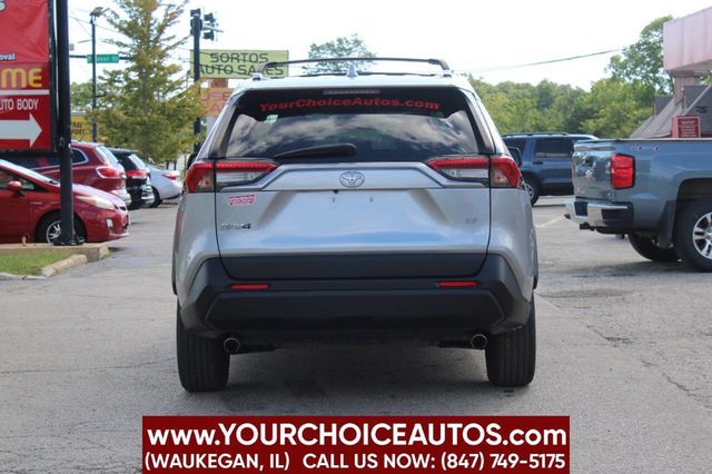 2020 Toyota RAV4 LE FWD - 22905607 - 5