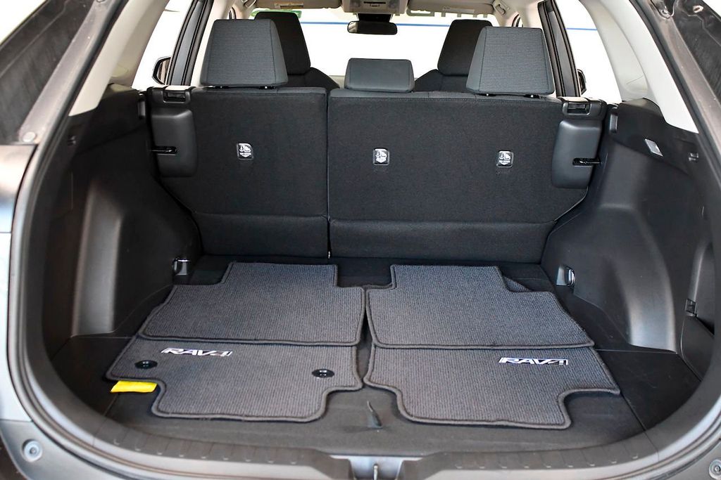 2020 Toyota RAV4 LE FWD - 22171309 - 12