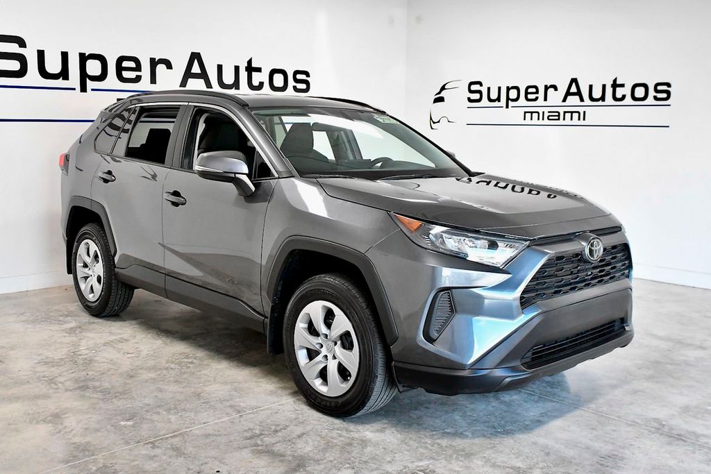 2020 Toyota RAV4 LE FWD - 22171309 - 2