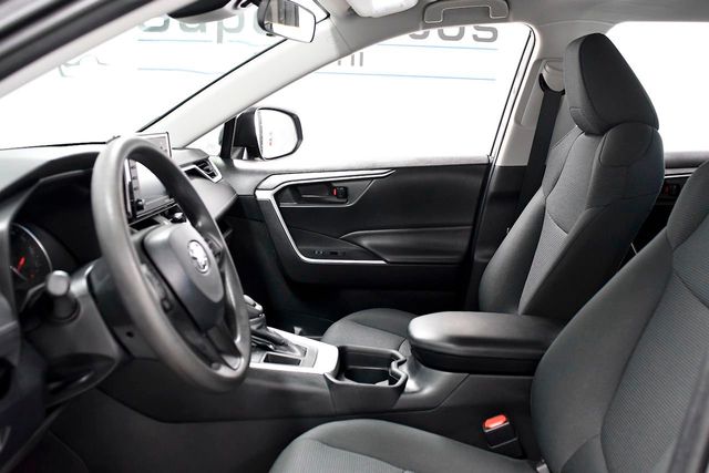 2020 Toyota RAV4 LE FWD - 22171309 - 6