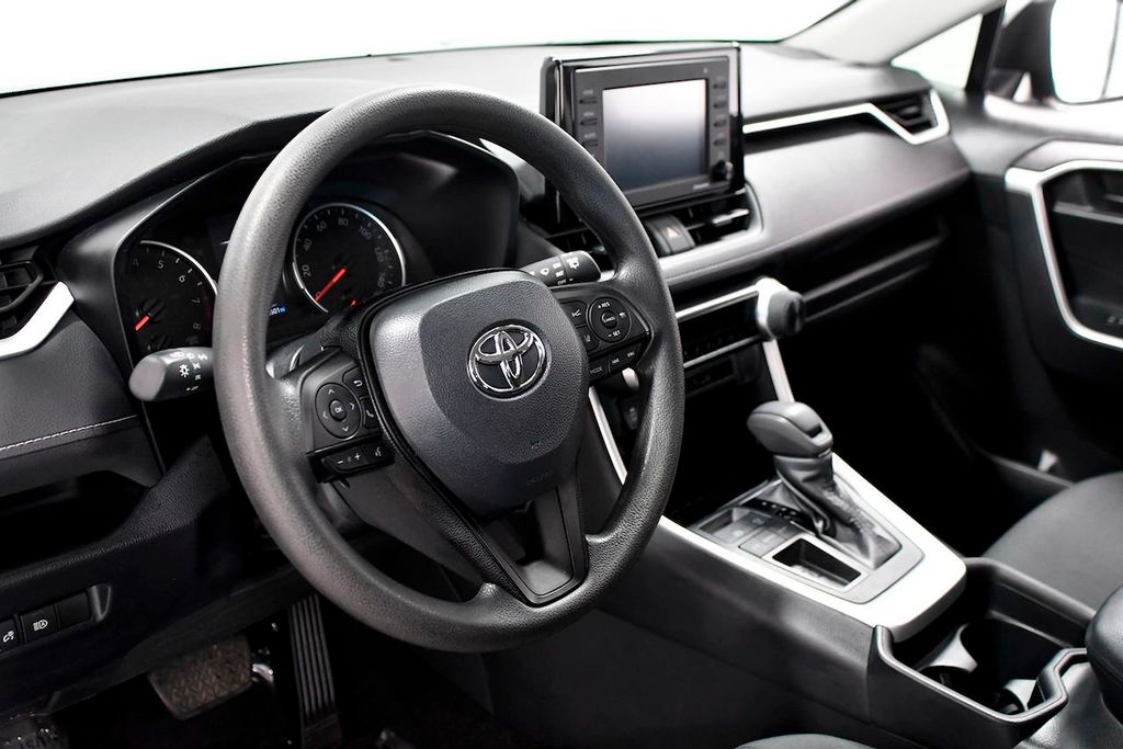 2020 Toyota RAV4 LE FWD - 22171309 - 7