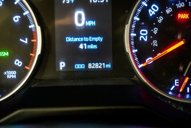 2020 Toyota RAV4 LE FWD - 22990731 - 24