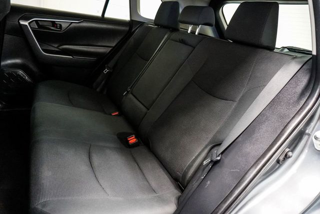 2020 Toyota RAV4 LE FWD - 22990731 - 6