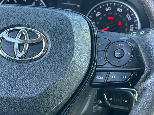 2020 Toyota RAV4 LE FWD - 23090026 - 22