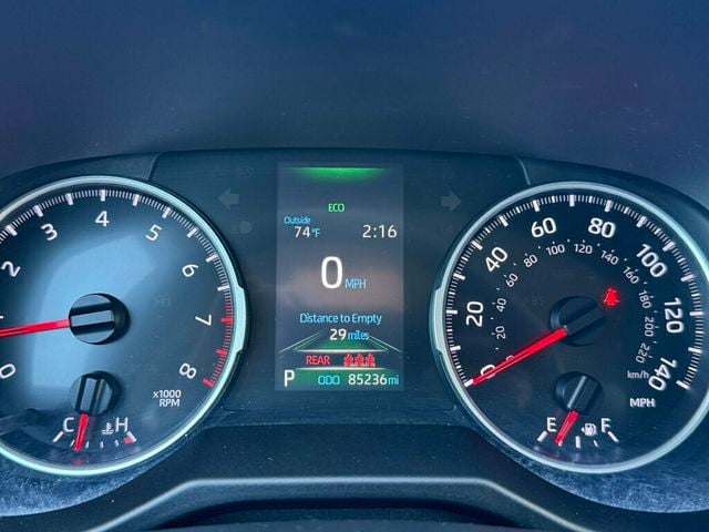 2020 Toyota RAV4 LE FWD - 23090026 - 23