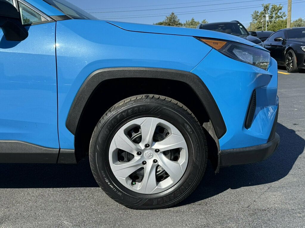 2020 Toyota RAV4 LE FWD - 23090026 - 29