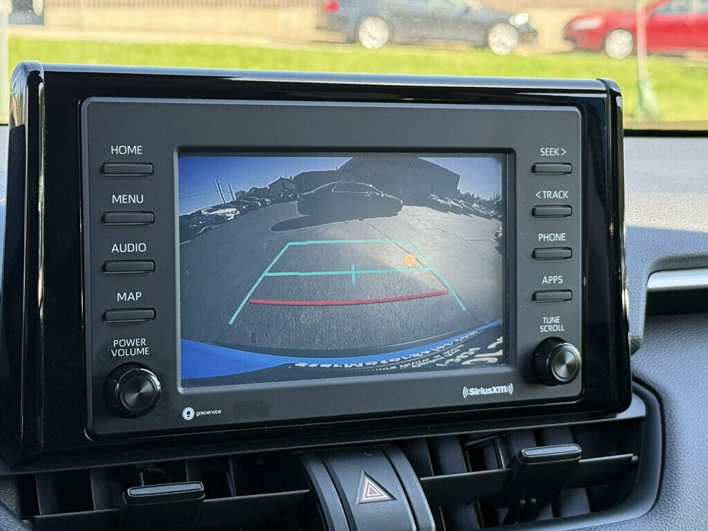 2020 Toyota RAV4 LE FWD - 23090026 - 3