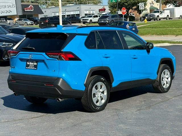 2020 Toyota RAV4 LE FWD - 23090026 - 6