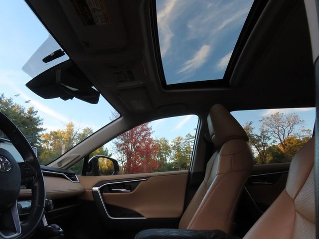 2020 Toyota RAV4 Limited AWD - 23097497 - 12