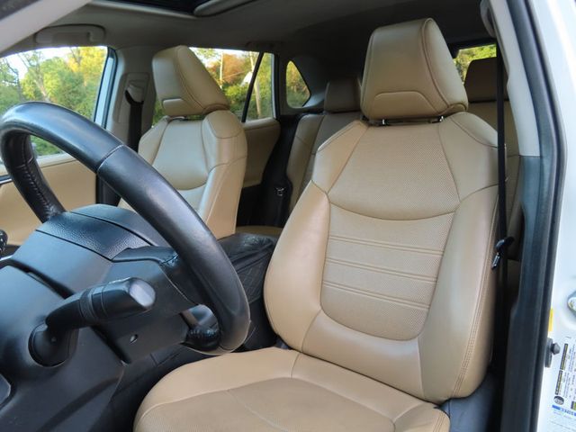 2020 Toyota RAV4 Limited AWD - 23097497 - 25