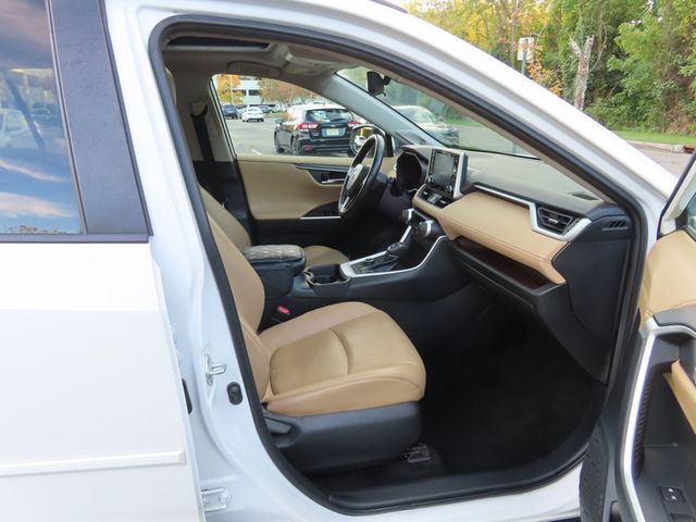 2020 Toyota RAV4 Limited AWD - 23097497 - 27