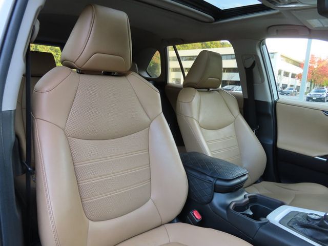 2020 Toyota RAV4 Limited AWD - 23097497 - 28