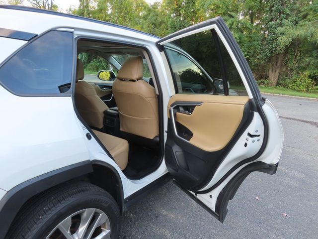 2020 Toyota RAV4 Limited AWD - 23097497 - 29