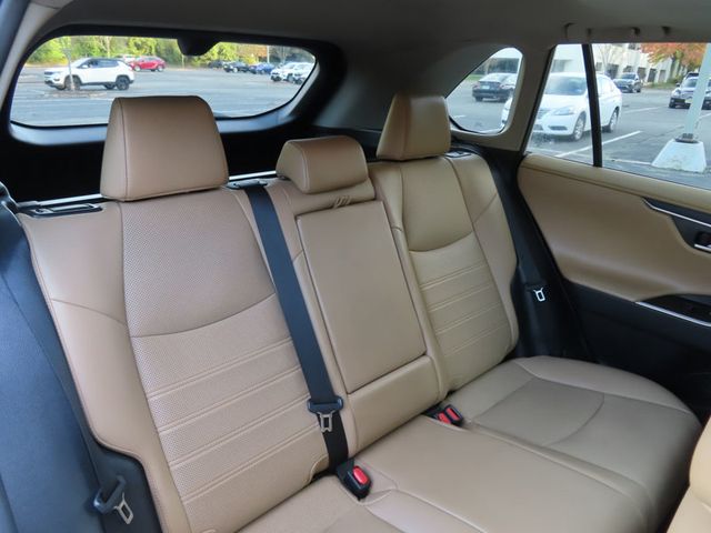 2020 Toyota RAV4 Limited AWD - 23097497 - 31