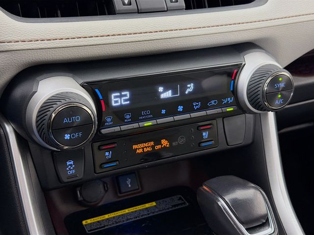 2020 Toyota RAV4 Limited AWD - 22975924 - 15