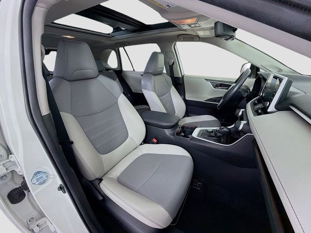 2020 Toyota RAV4 Limited AWD - 22975924 - 29