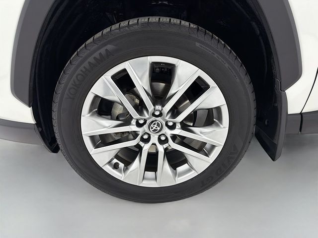 2020 Toyota RAV4 Limited AWD - 22975924 - 35