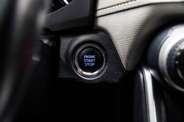 2020 Toyota RAV4 Limited FWD - 23068675 - 20