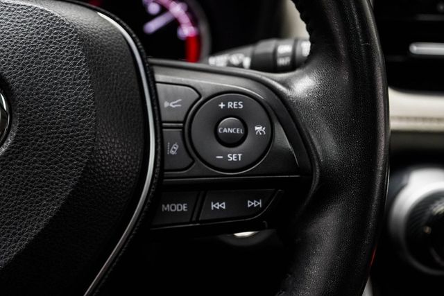2020 Toyota RAV4 Limited FWD - 23068675 - 30