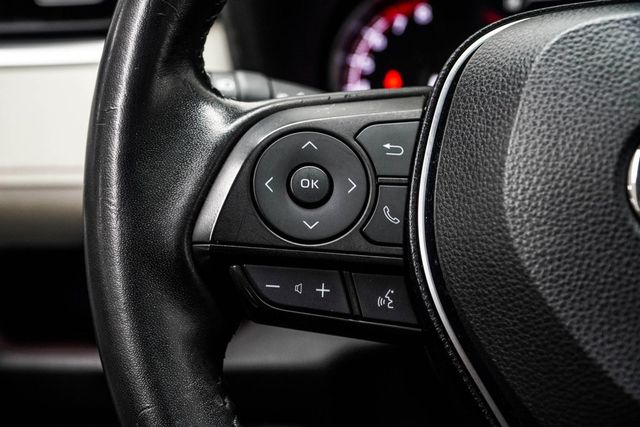 2020 Toyota RAV4 Limited FWD - 23068675 - 31