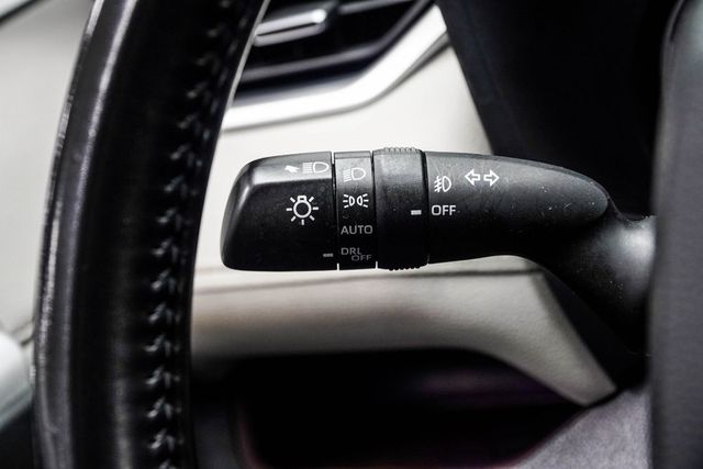 2020 Toyota RAV4 Limited FWD - 23068675 - 33