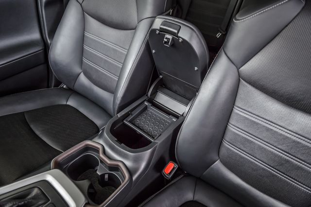 2020 Toyota RAV4 RAV4 LIMITED - NAV - BACKUP CAM - SUPER CLEAN - MUST SEE - 22947145 - 31