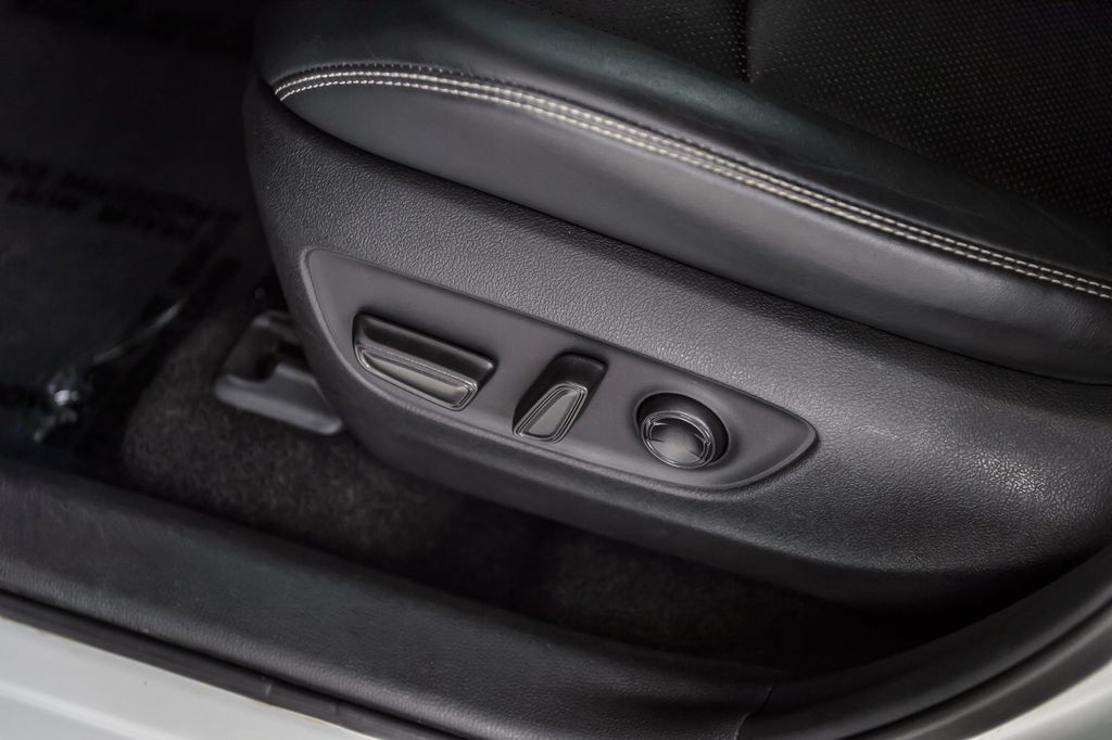 2020 Toyota RAV4 RAV4 LIMITED - NAV - BACKUP CAM - SUPER CLEAN - MUST SEE - 22947145 - 38