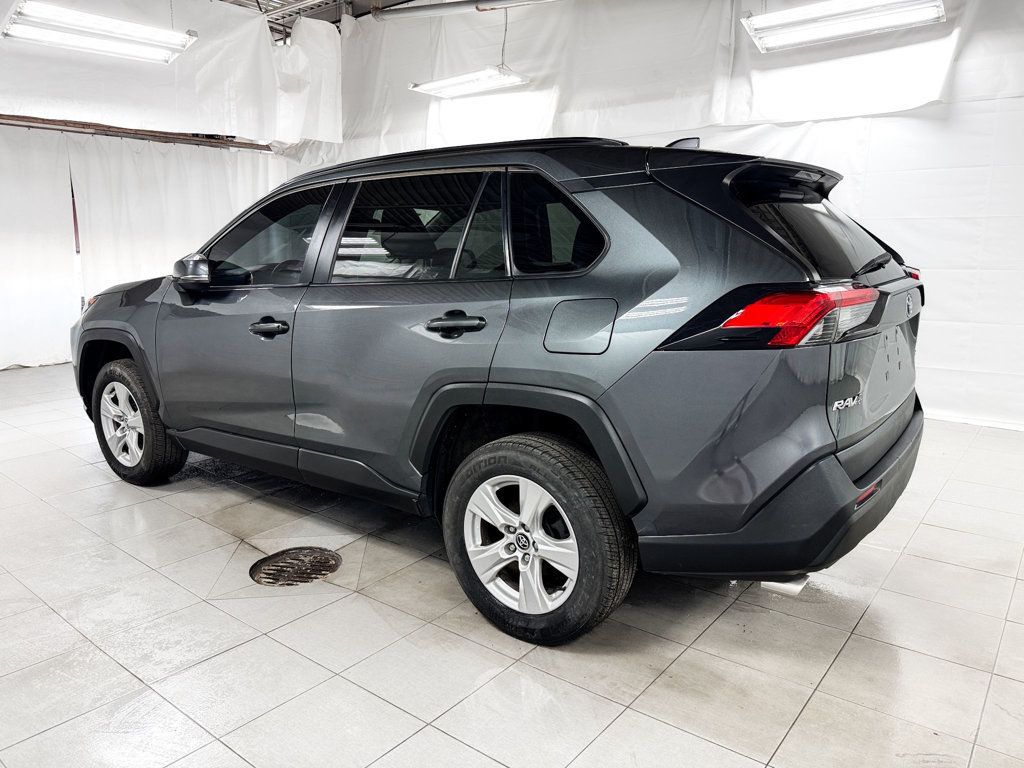 2020 Toyota RAV4 XLE - 23016996 - 3