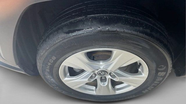 2020 Toyota RAV4 XLE AWD - 22988600 - 21