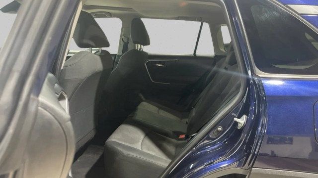 2020 Toyota RAV4 XLE AWD - 23025265 - 10
